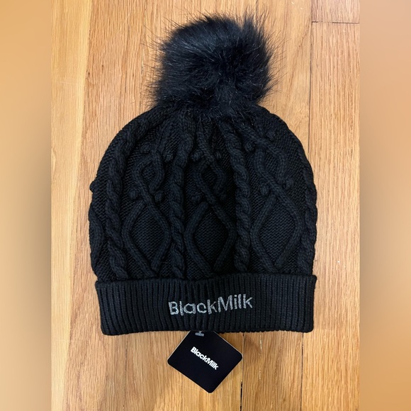 BlackMilk OSFA Pom-pom Christmas Beanie Knit Hat - Picture 2 of 8